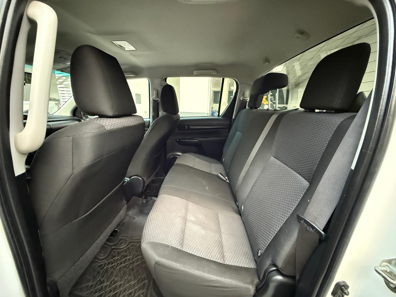 Toyota Hilux sr 2020