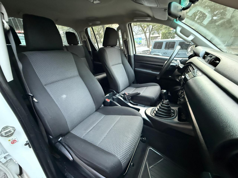 Toyota Hilux sr 2020