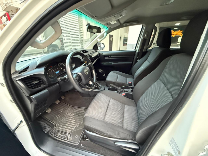 Toyota Hilux sr 2020