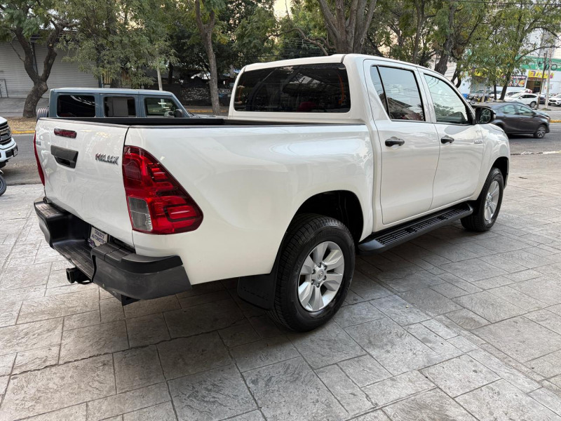 Toyota Hilux sr 2020