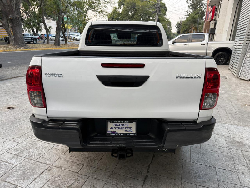 Toyota Hilux sr 2020