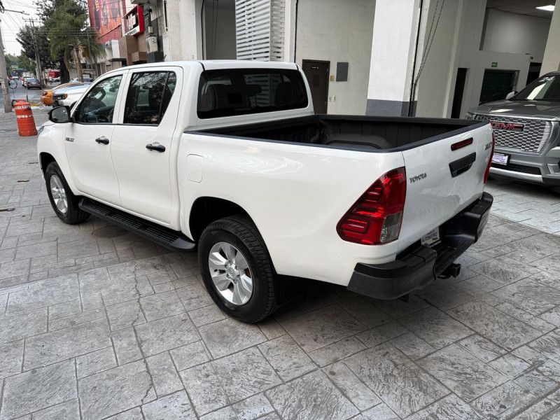 Toyota Hilux sr 2020