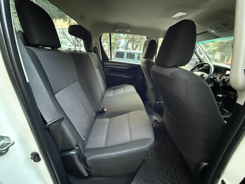 Toyota Hilux sr 2020