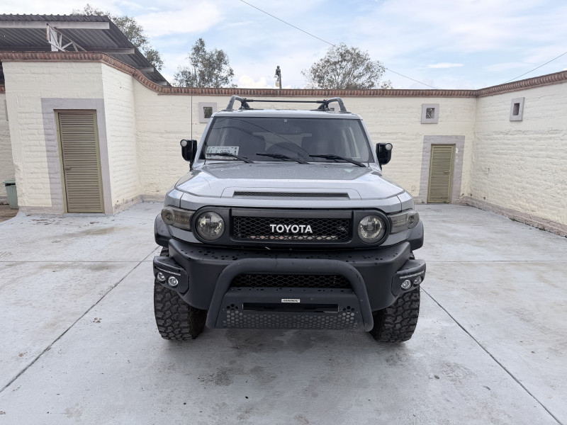 Toyota FJ Cruiser Premium 2013