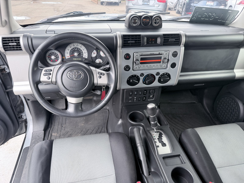 Toyota FJ Cruiser Premium 2013