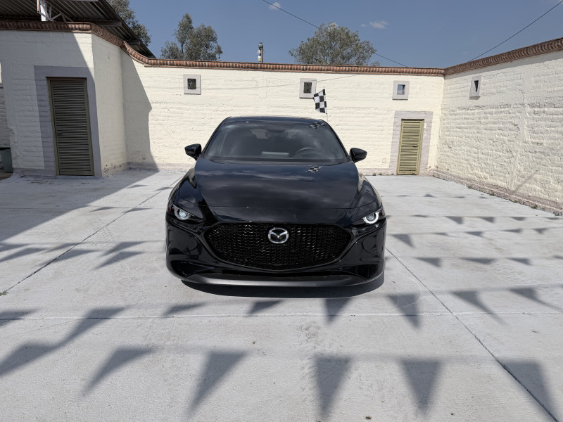 Mazda Mazda 3 GRAND TOURING 2024