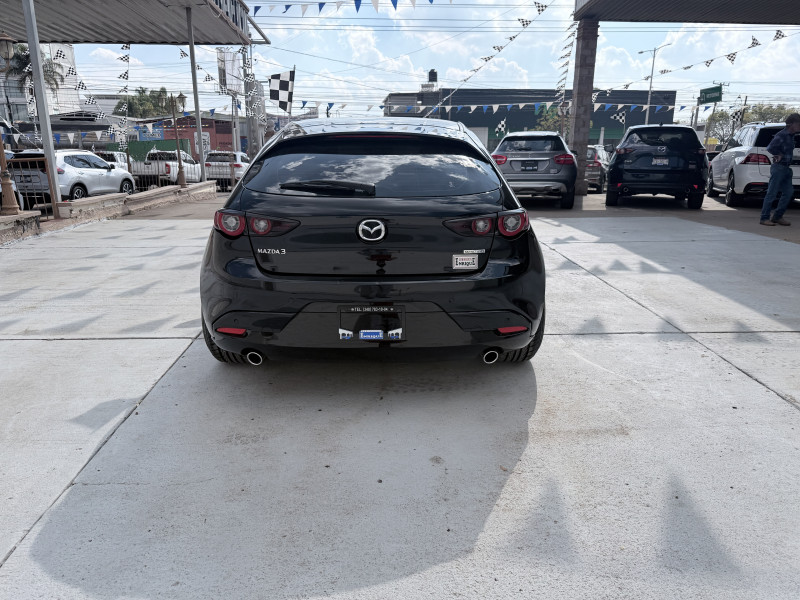 Mazda Mazda 3 GRAND TOURING 2024