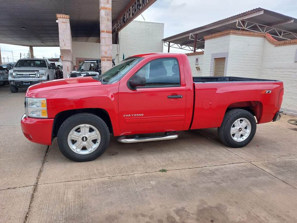 Chevrolet Cheyenne Cheyenne LT 2013