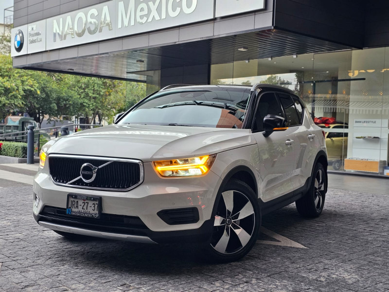 Volvo XC40 T4 Momentum 2019