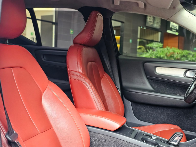 Volvo XC40 T4 Momentum 2019
