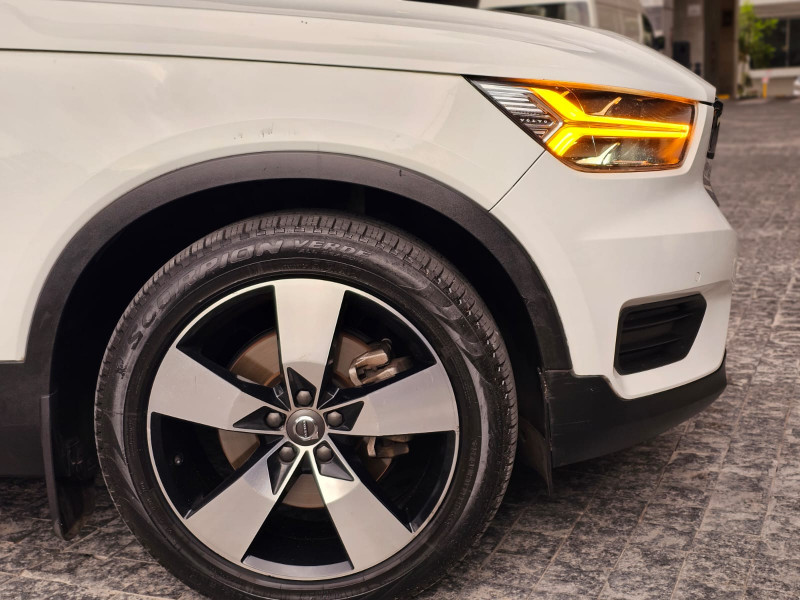 Volvo XC40 T4 Momentum 2019
