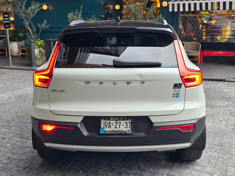 Volvo XC40 T4 Momentum 2019