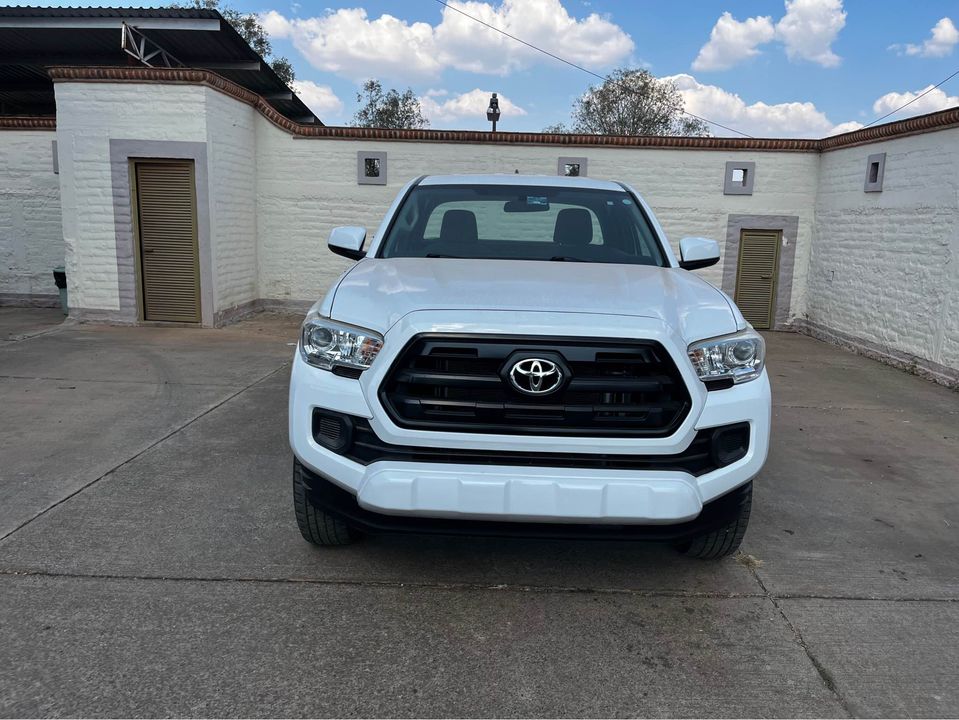 Toyota Tacoma SUPER CAB 2017