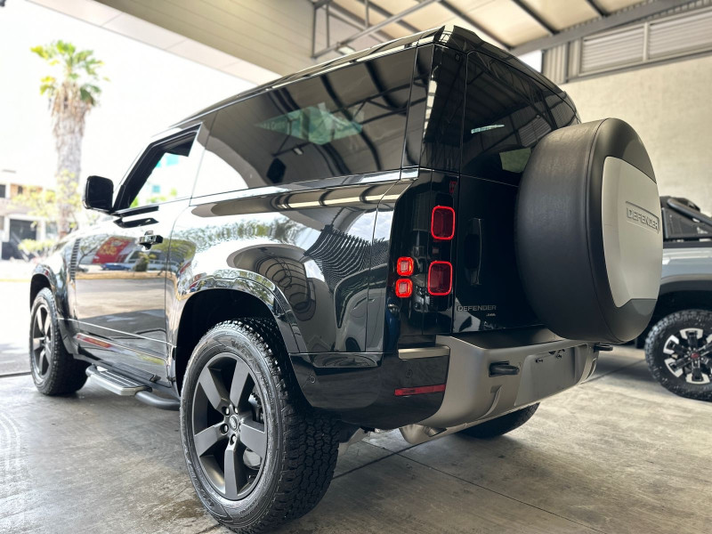 Land Rover Defender X-Dynamic SE 110 2022