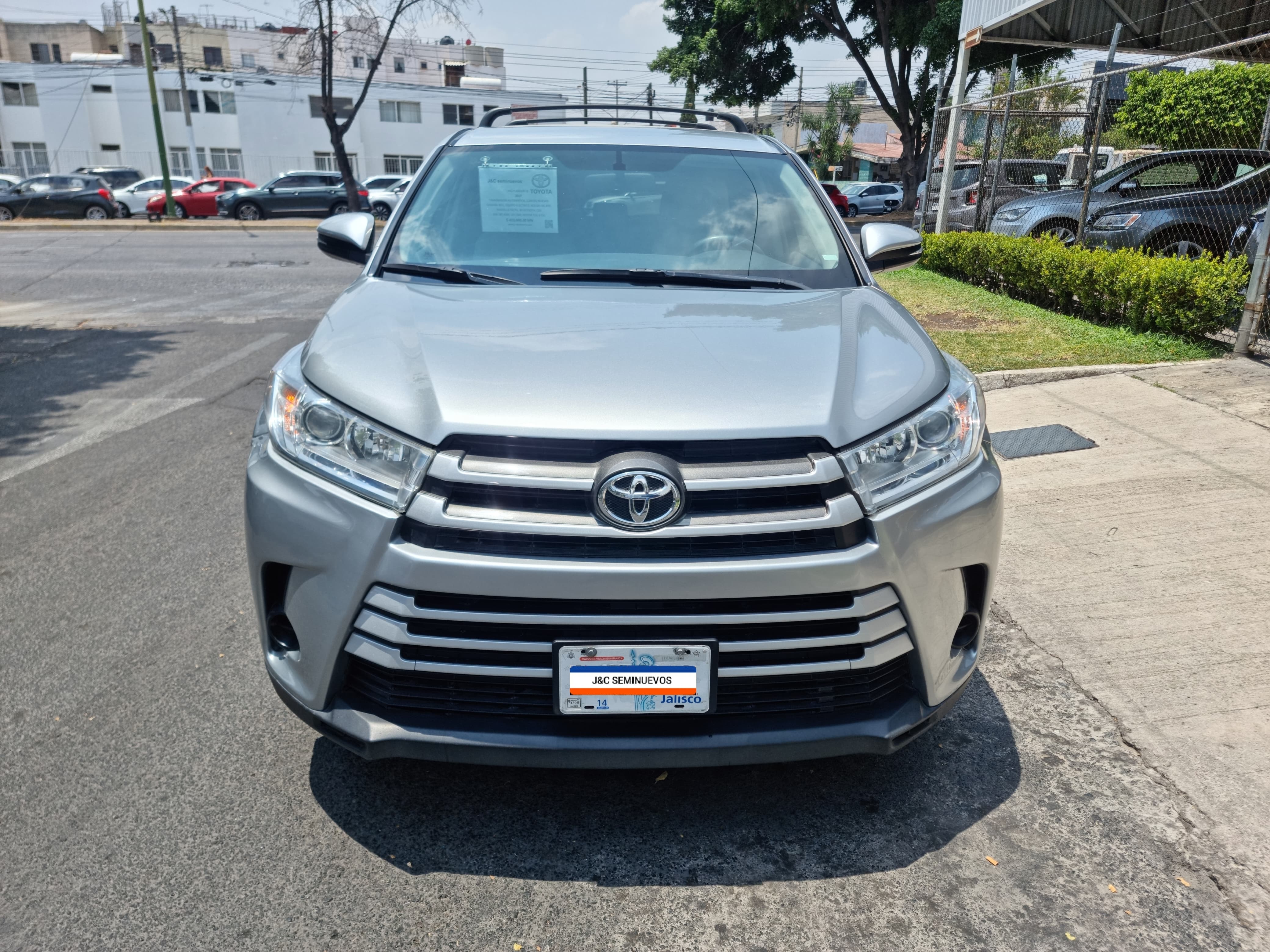 Toyota Highlander LE 2017
