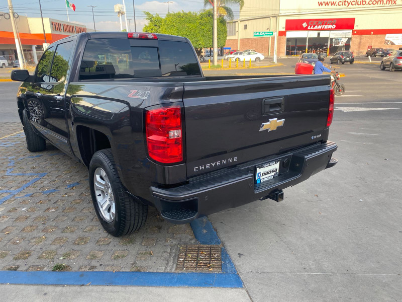 Chevrolet Cheyenne Cheyenne LT Crew Cab. 2016