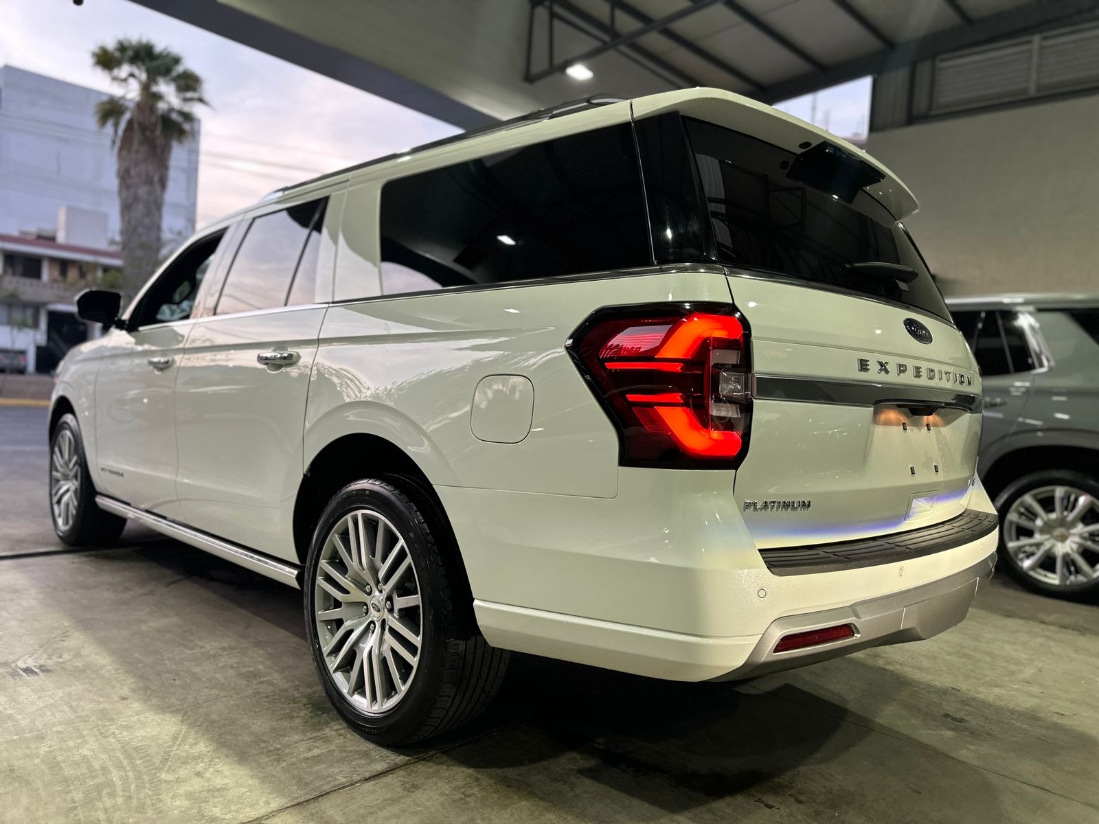 Ford Expeditión Platinum Max 2022