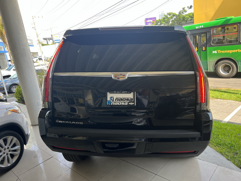Cadillac Escalade SUV Platinum 2018