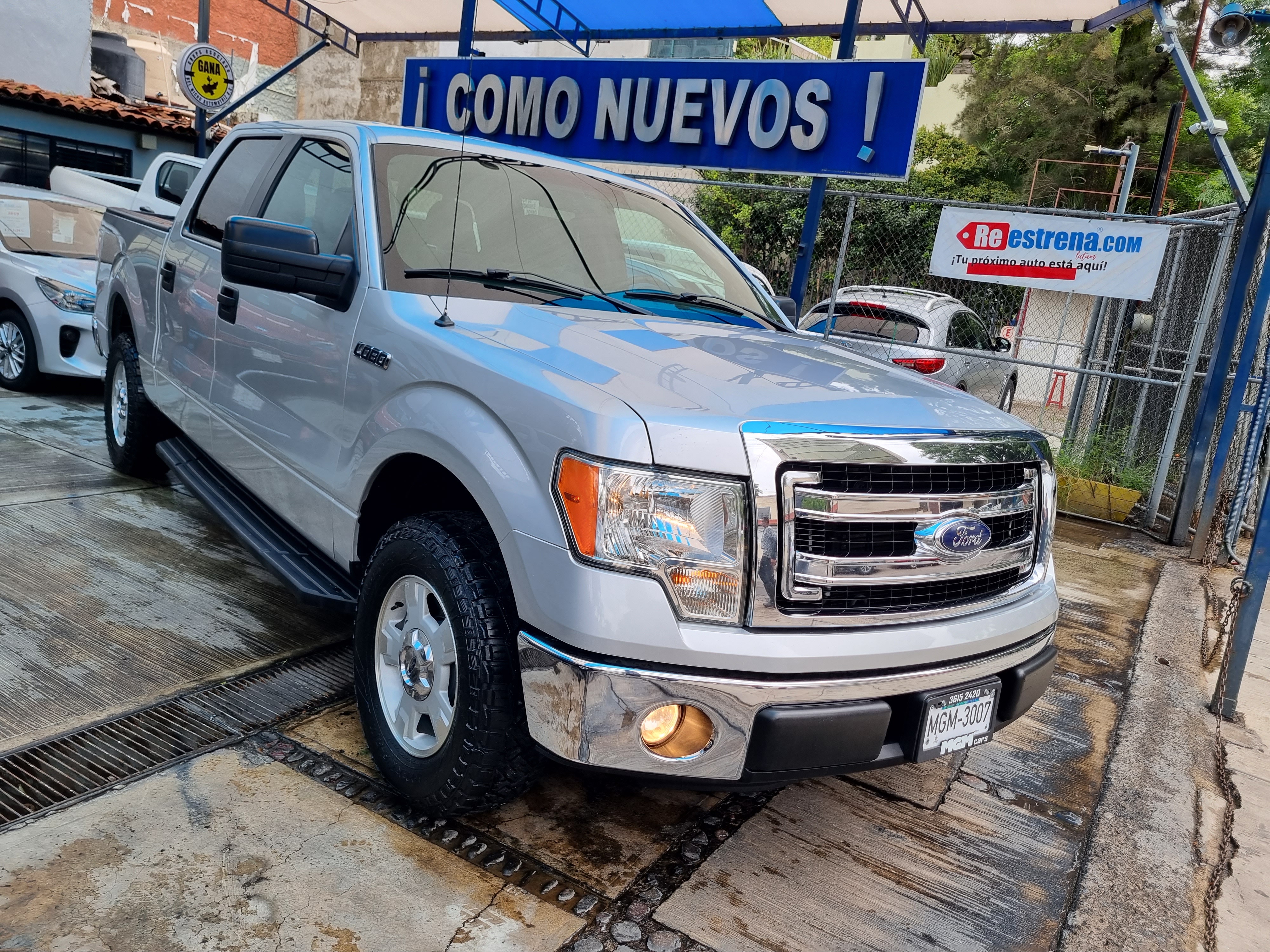 Ford Lobo Crew Cab XLT 2014