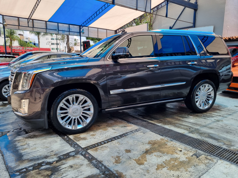 Cadillac Escalade SUV Platinum 2015