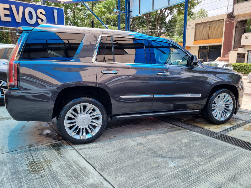 Cadillac Escalade SUV Platinum 2015