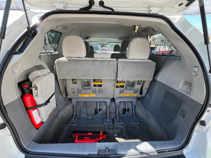 Toyota Sienna XLE 2013