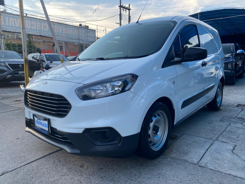 Ford Transit Courier 2022