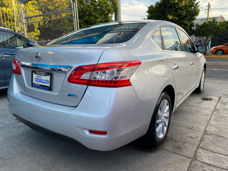 Nissan Sentra Advance 2016