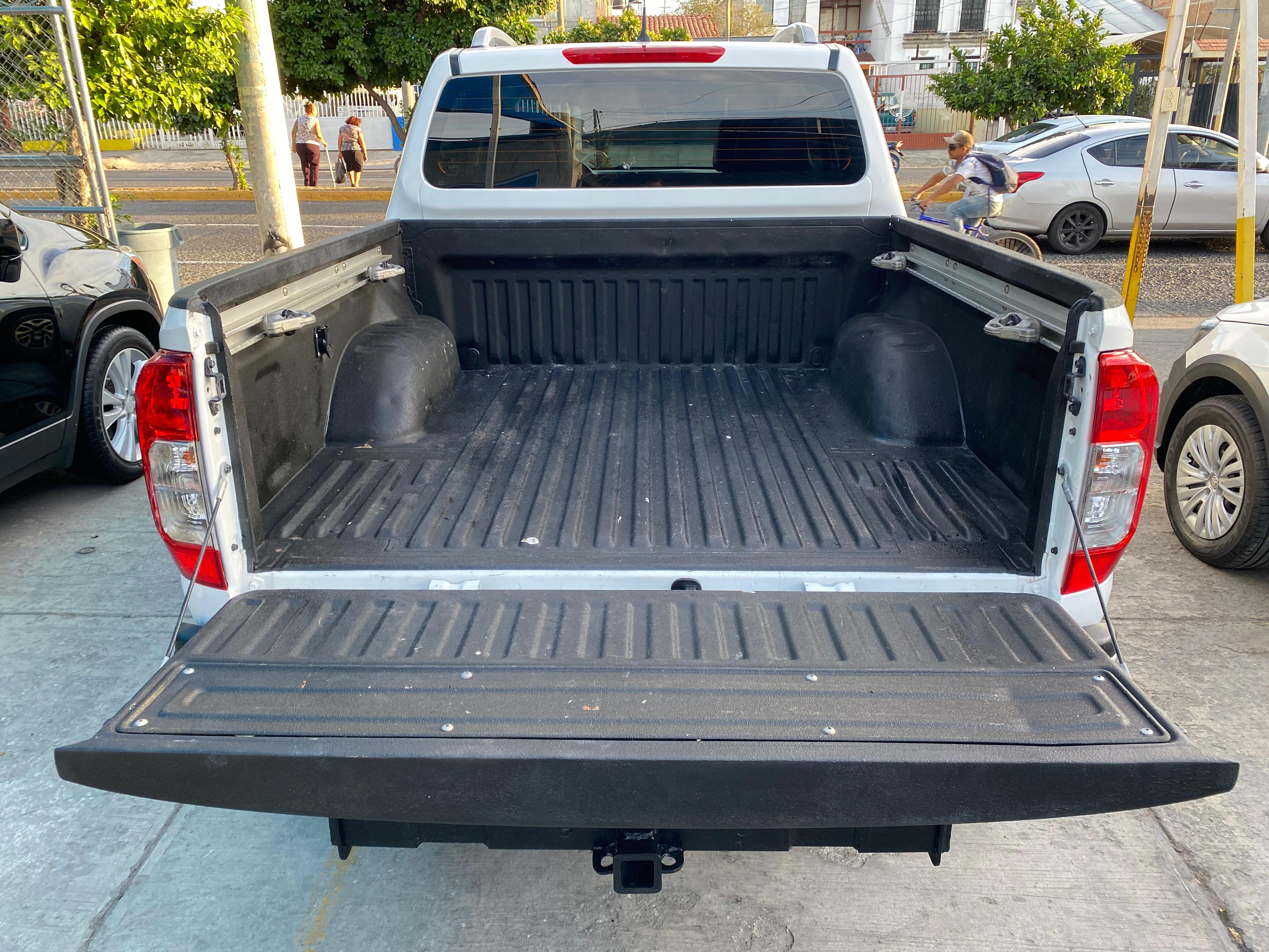 Nissan Np300 Frontier Le Diesel 4x4 2018