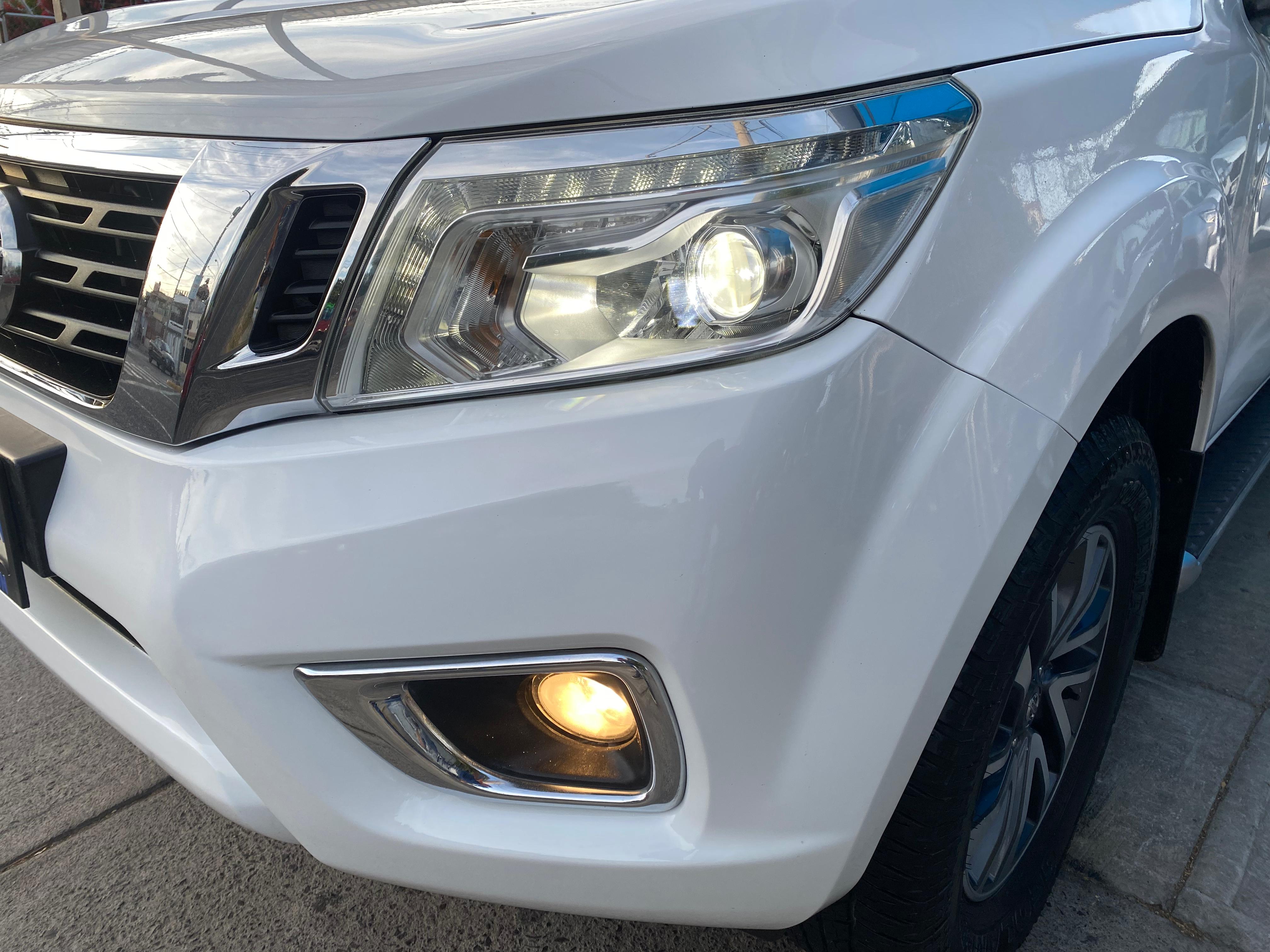 Nissan Np300 Frontier Le Diesel 4x4 2018