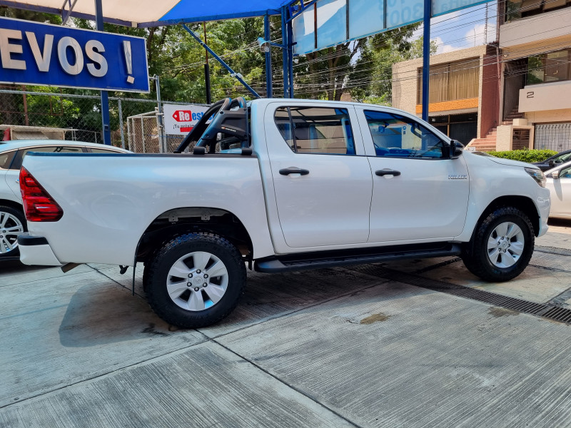 Toyota Hilux HILUX SR DOBLE CABINA 2020