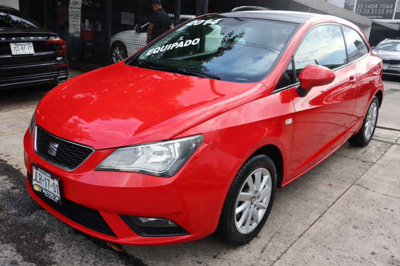 Seat Ibiza 2014 STYLE 1.2 COUPE Manual Rojo