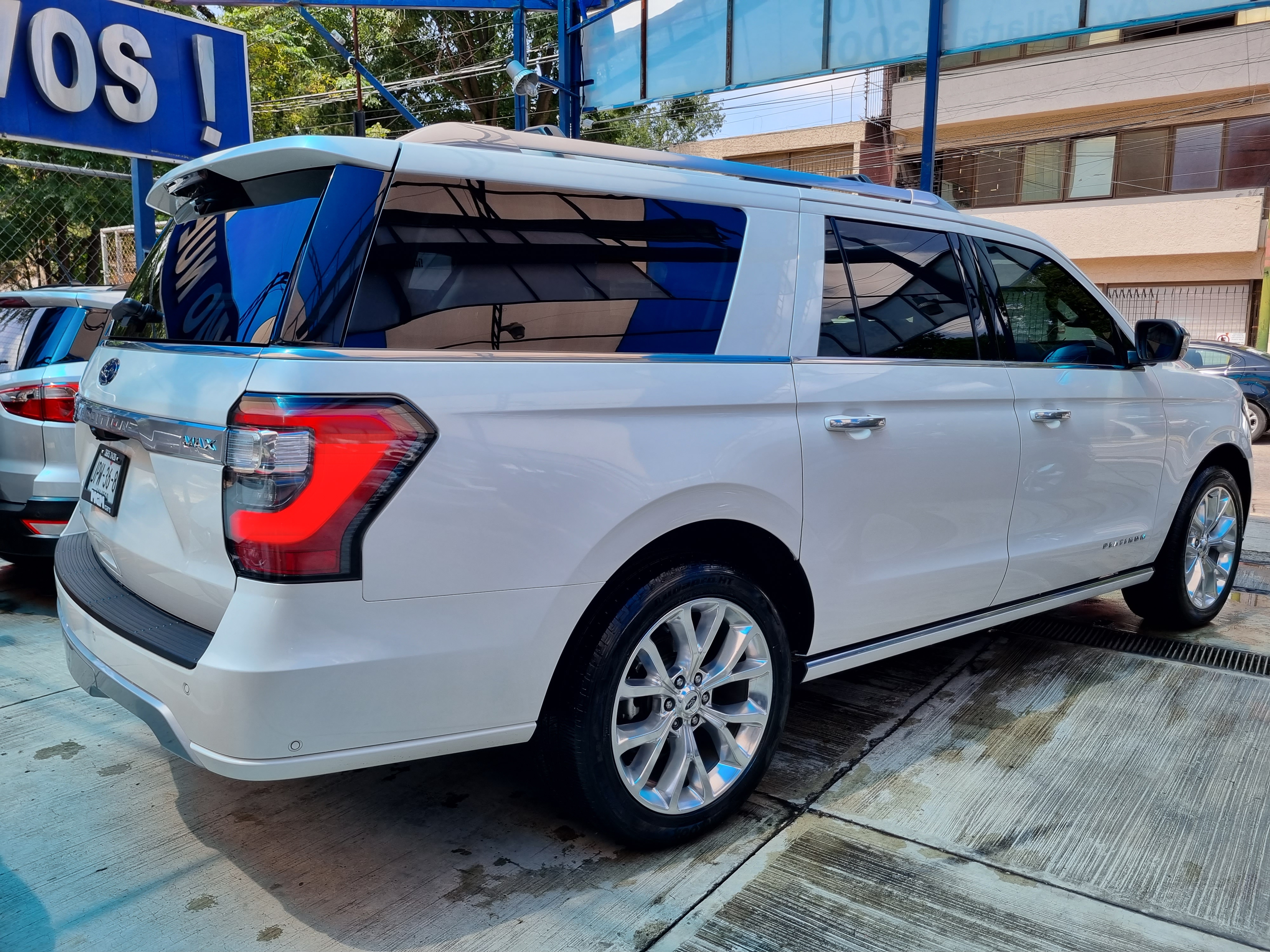 Ford Expeditión Platinum Max 2018