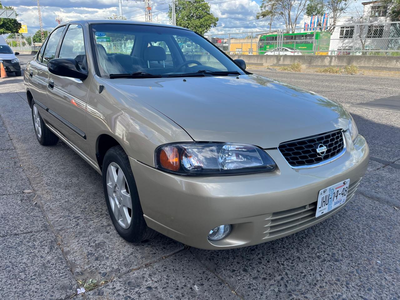 Nissan Sentra GXE 2002