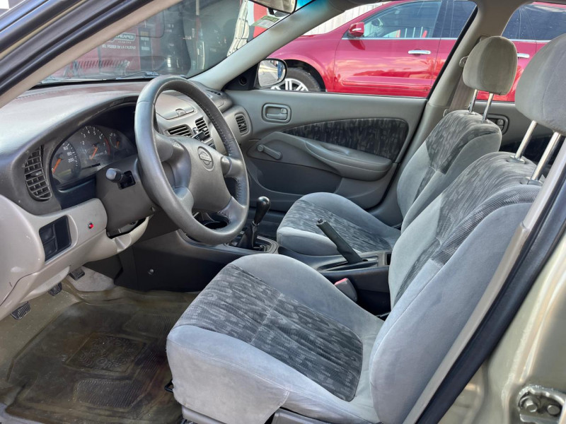 Nissan Sentra GXE 2002