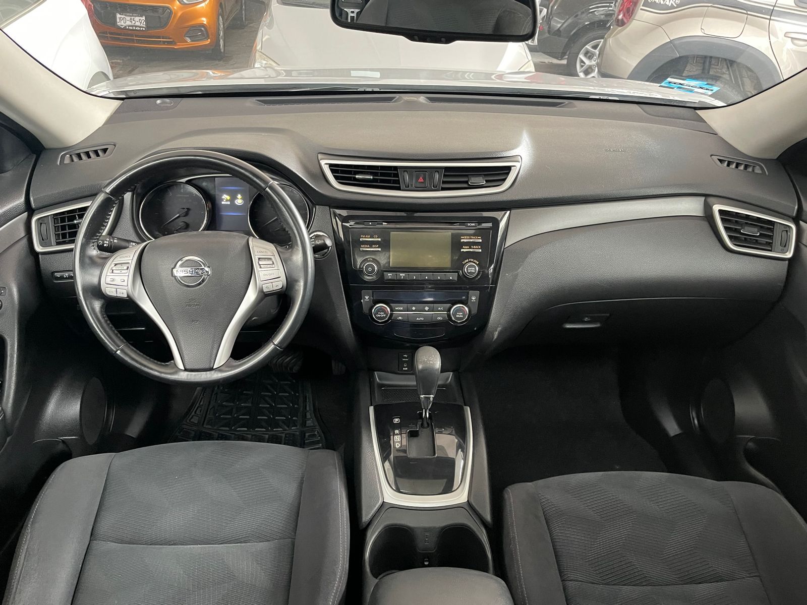 Nissan X-Trail Advance 2015