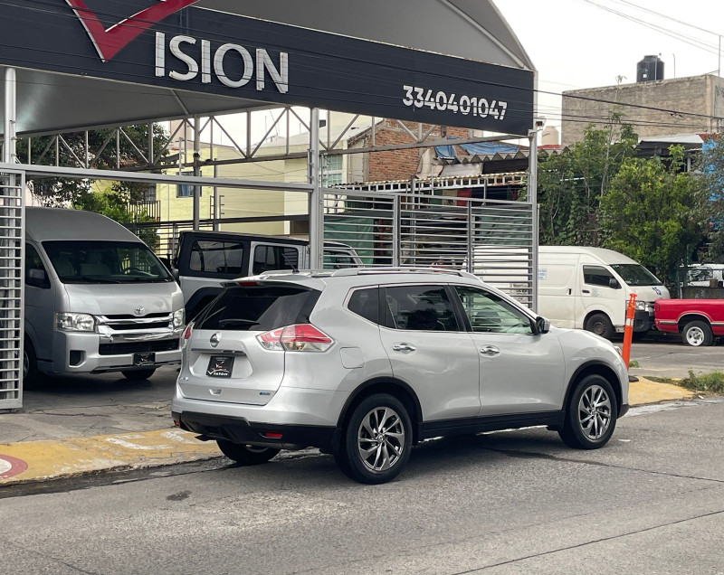 Nissan X-Trail Advance 2015