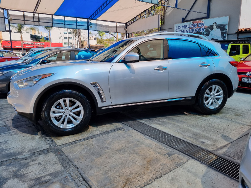 Infiniti QX70 QX70 2014