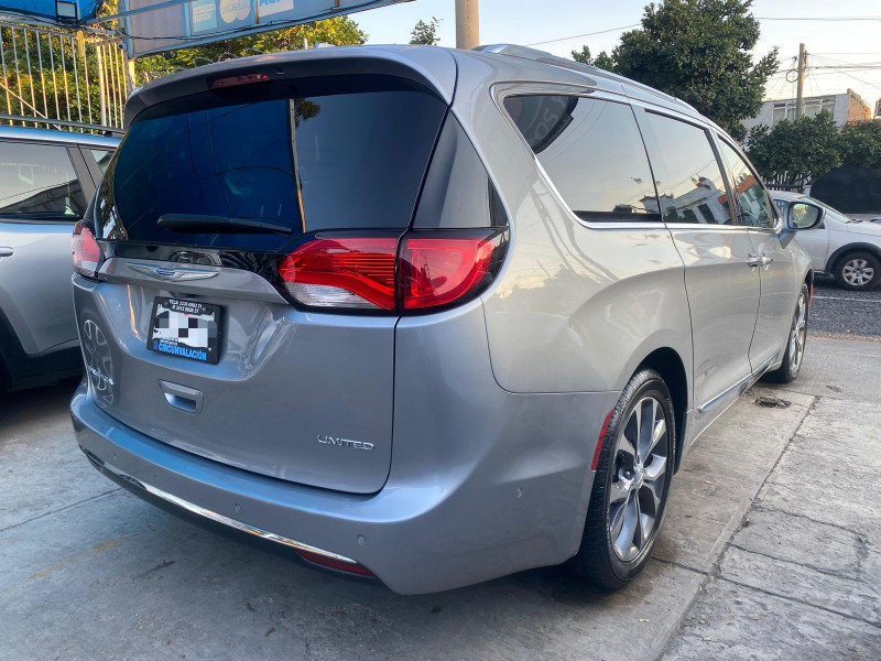 Chrysler Pacifica Limited Platinum 2018