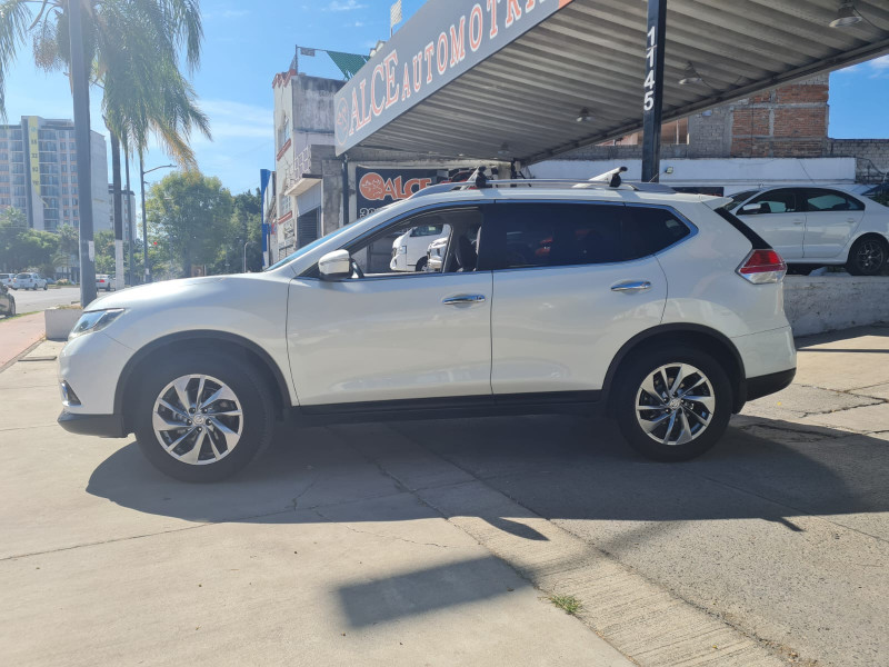 Nissan X-Trail Advance 2016