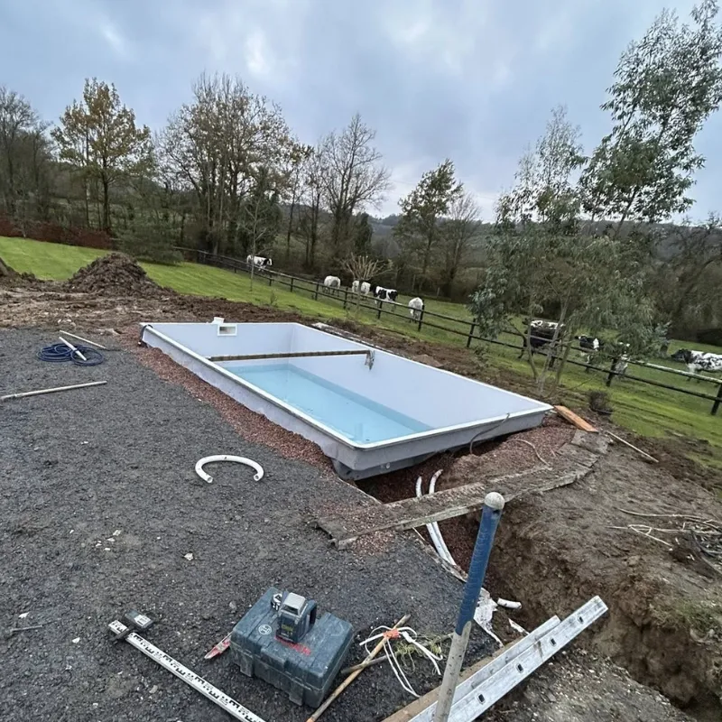 Installation piscine coque