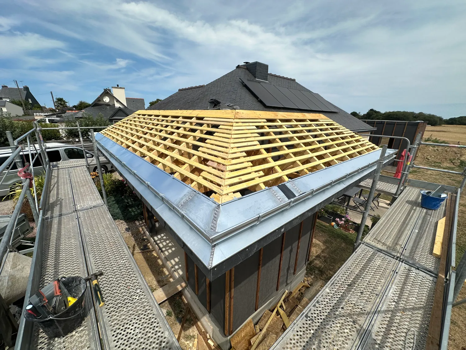 Travaux de toiture réalisés par Solutions Couverture