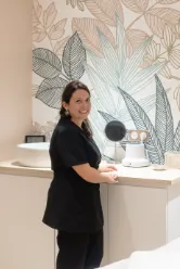 Portrait de Marie, esthéticienne à À Corps Parfait