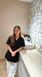 Portrait de Chloé, esthéticienne à À Corps Parfait