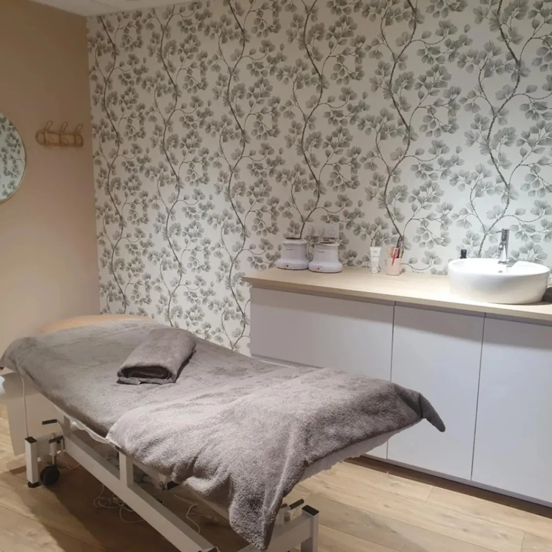 Soin du visage à l'institut À Corps Parfait