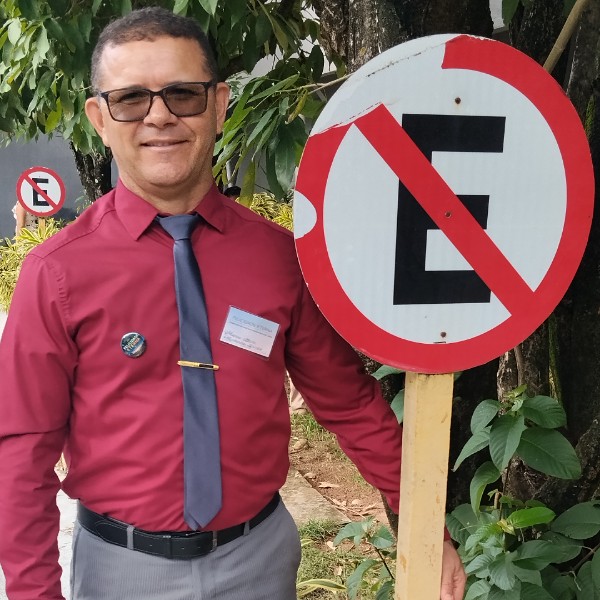 MARCOS ANTONIO GOMES BISPO, instrutor de direção em Montanhas, RN