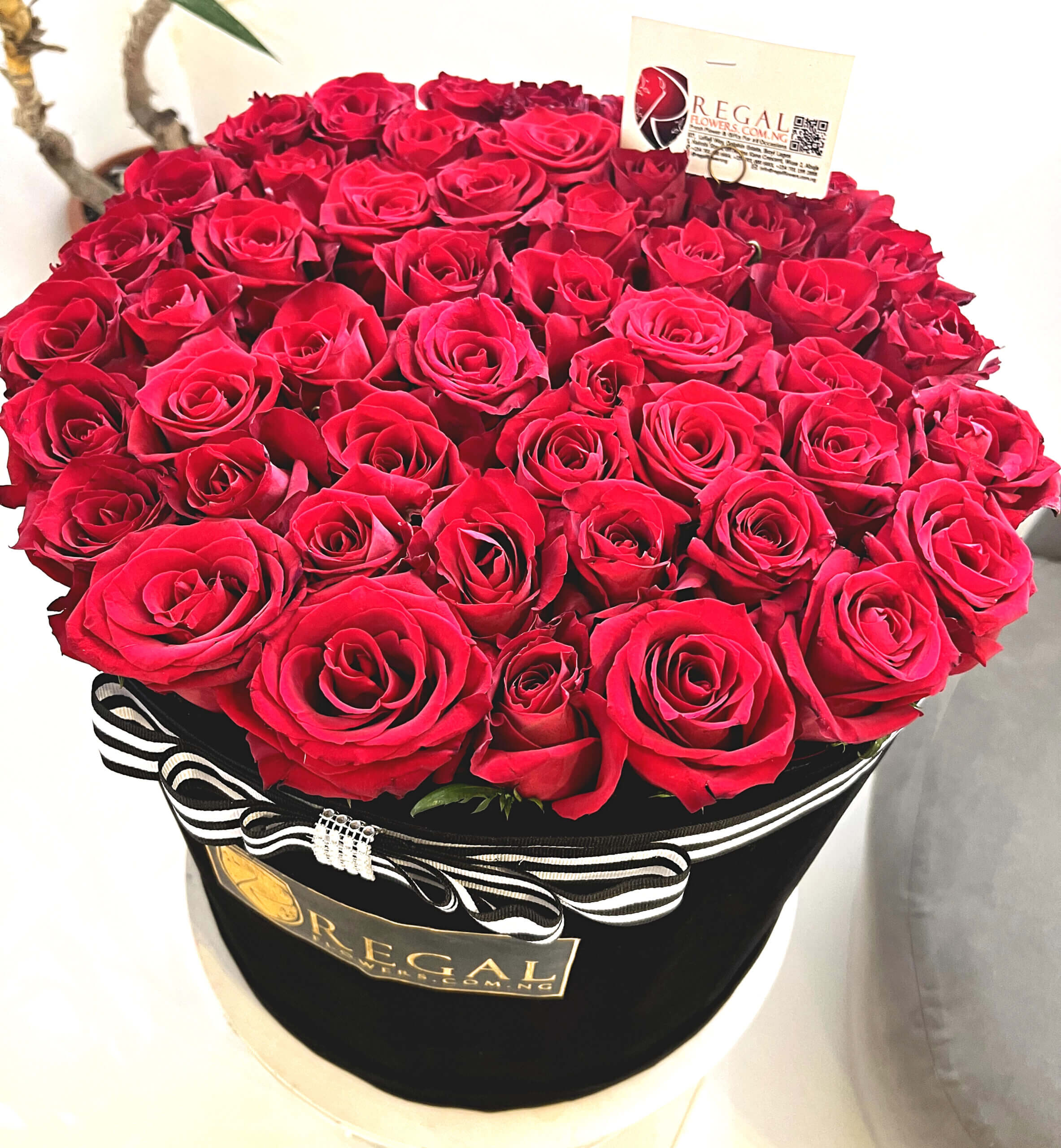 Red Roses Box (1)