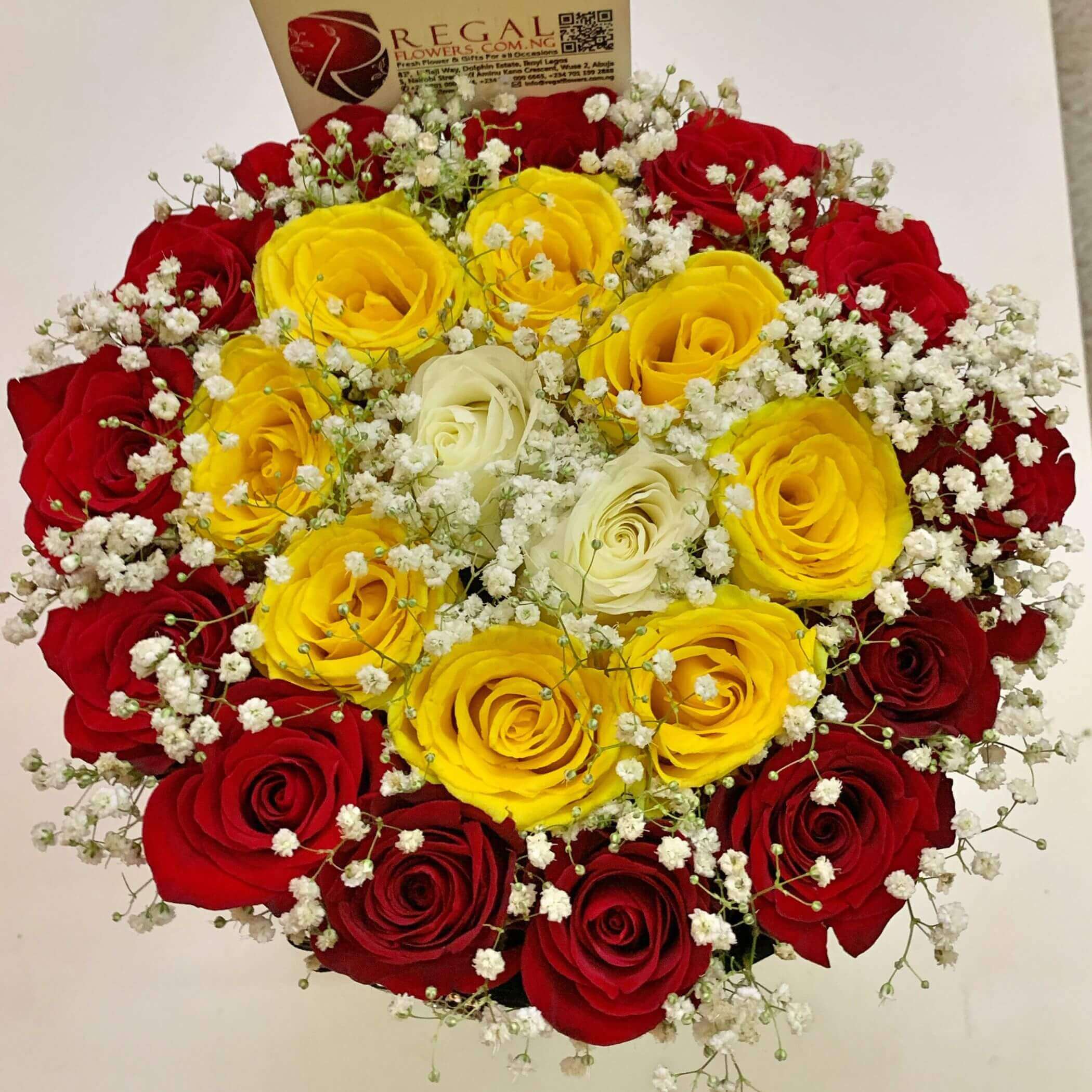 Red Roses,White Roses,Pink Roses,Yellow Roses, with Million Stars,a bouquet of flower for her, flower in Abuja, Flower in Nigeria