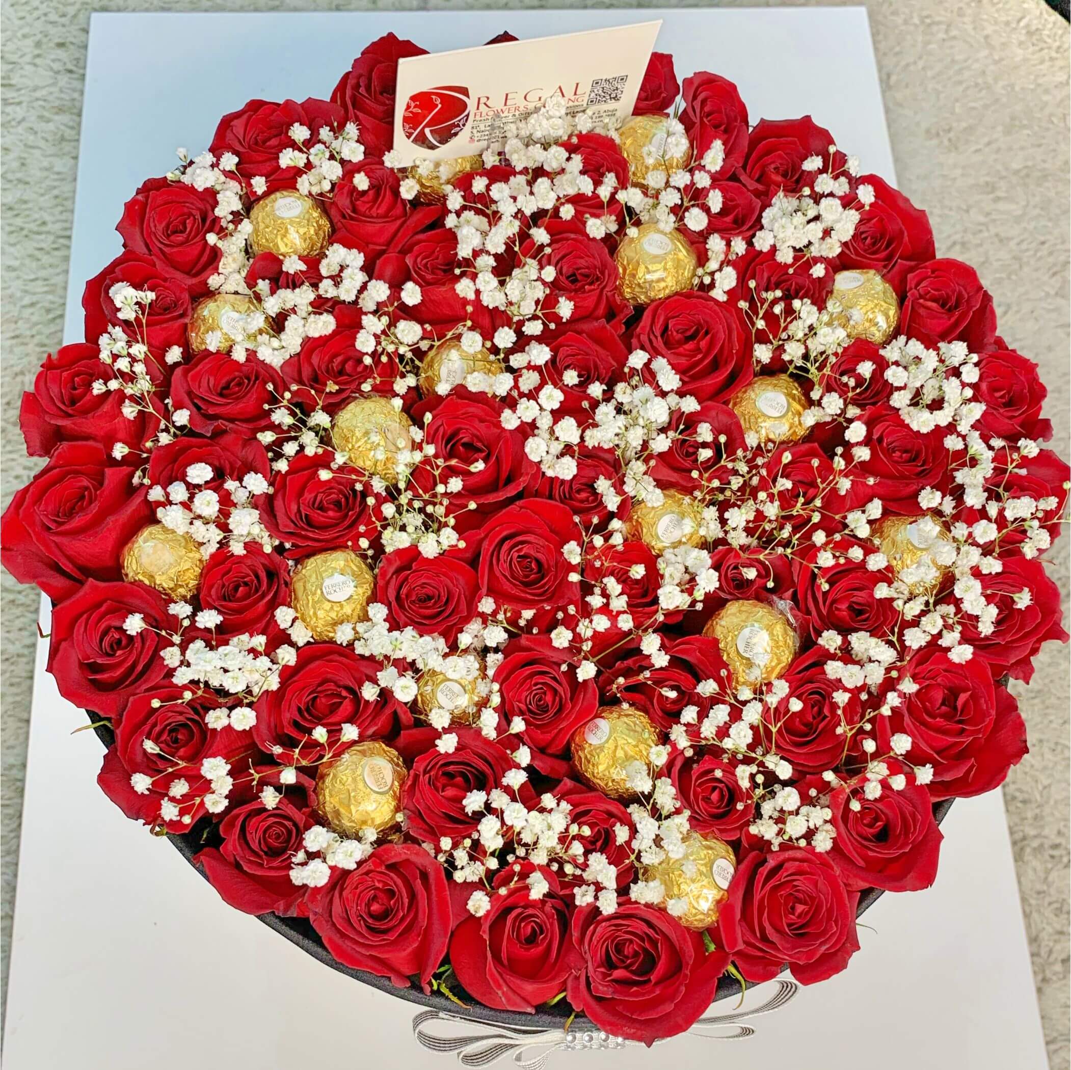 Red Roses with Million stars and Ferrero Chocolate, a bouquet of flower for her, fresh flower in Abuja, flower delivery in Abuja, bouquet of flower, rose flower for her