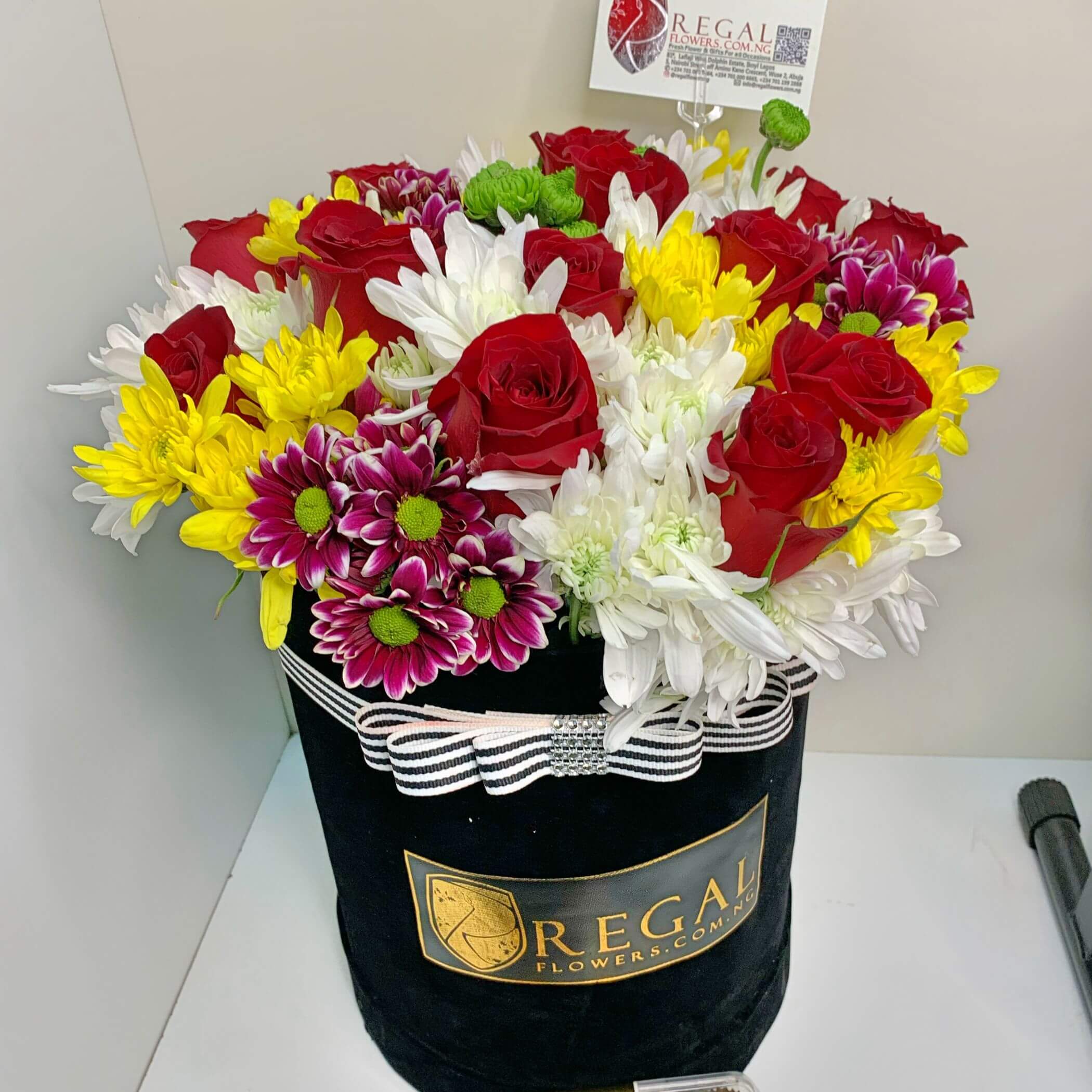 Red Roses, Lilac Chrysanthemums,a bouquet of flower, flower in Lagos, fresh flower in Lagos, flower delivery in Lagos, same day flower delivery company in Lagos, bouquet of flower, Anniversaries